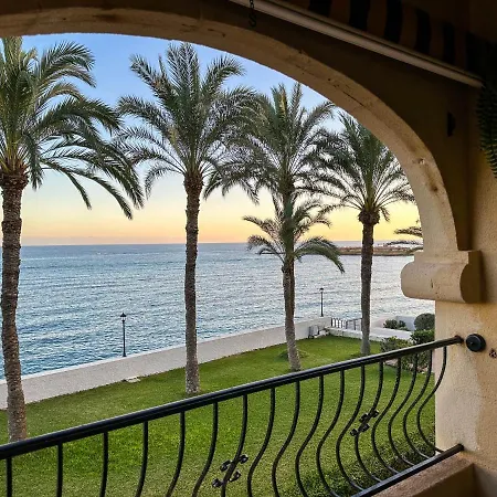 Orilla De Mar: Vistas De Ensueno En Cala Almadraba * El Campello